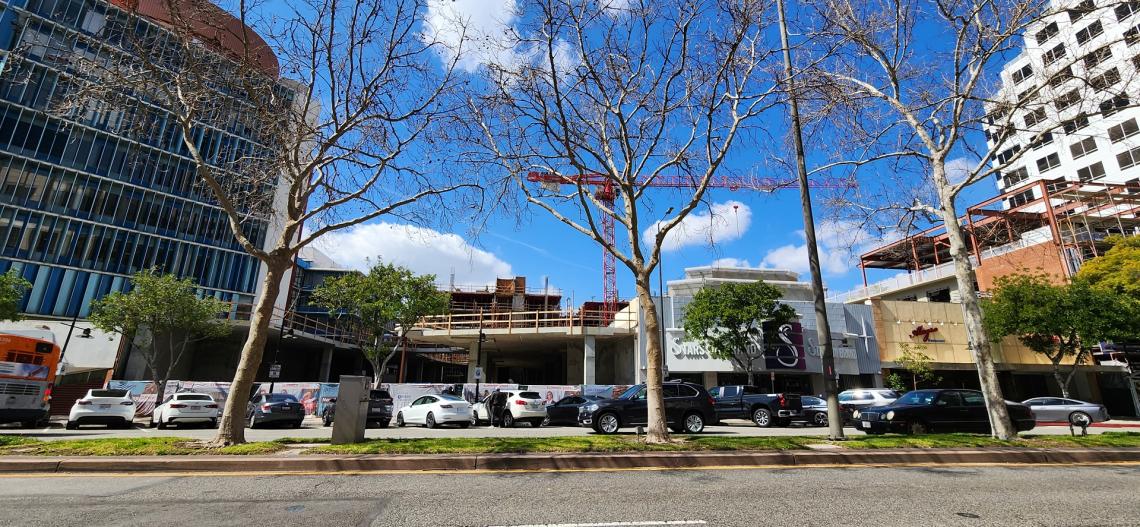 Residential-retail complex takes shape at 409 N Brand Boulevard in