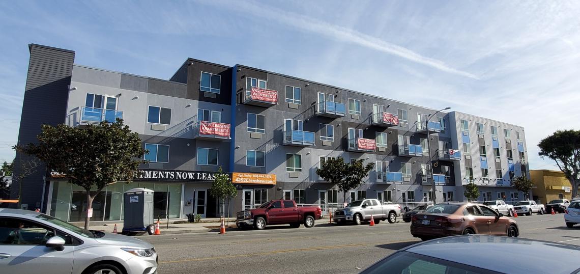 4252 Crenshaw