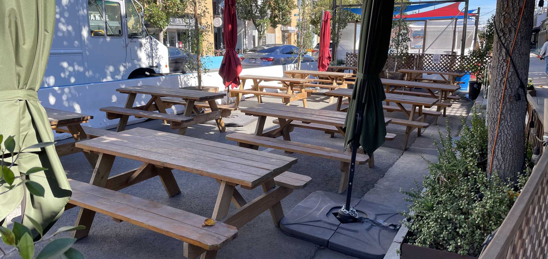 Research from UCLA finds outdoor dining brings happy diners, increased