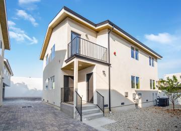 14711 Saticoy St