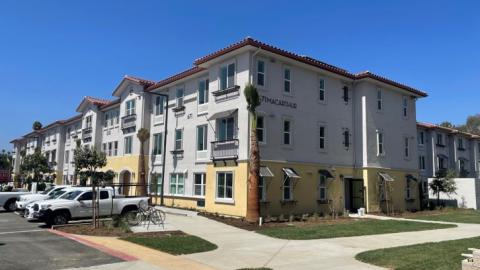 Exterior of 671 MacArthur Avenue