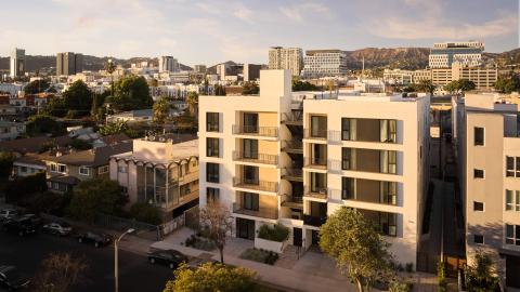 Aerial view of 5817 Lexington looking north