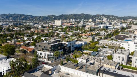 <a href='https://hunterkerhart.com' target='_blank'>Hunter Kerhart Architectural Photography</a>