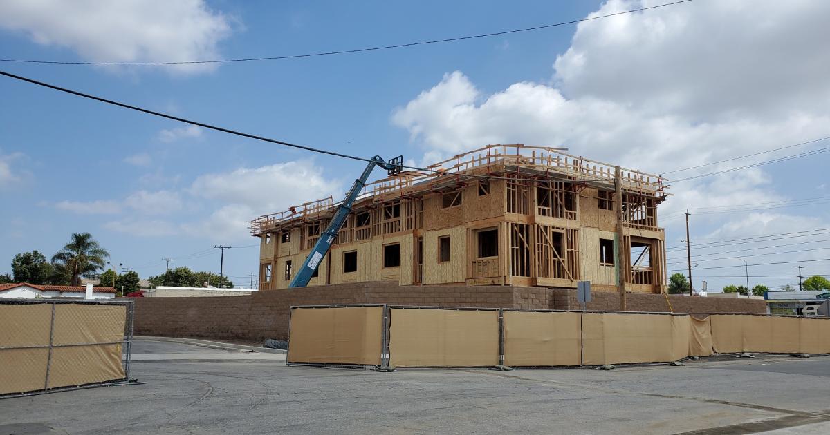 63 Townhomes Under Construction In Gardena | Urbanize LA