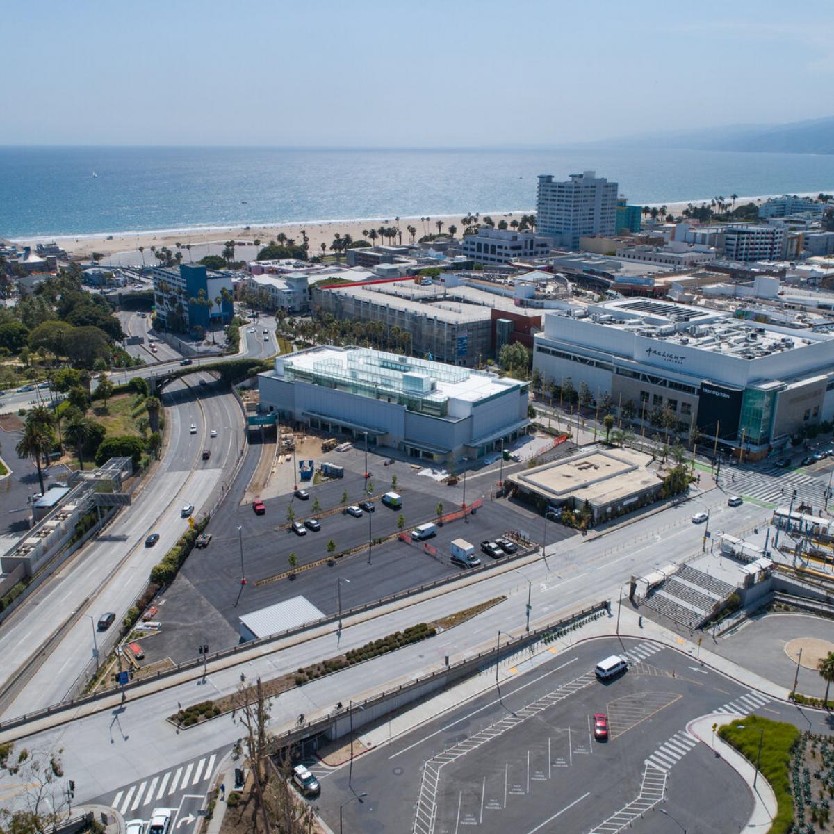 1970s office building could make way for housing and retail in Downtown Santa  Monica