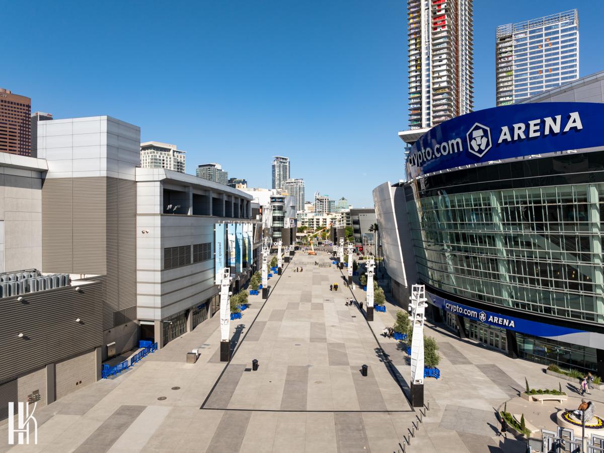 Pedestrian plaza completed between Crypto.com Arena and L.A. Live |  Urbanize LA
